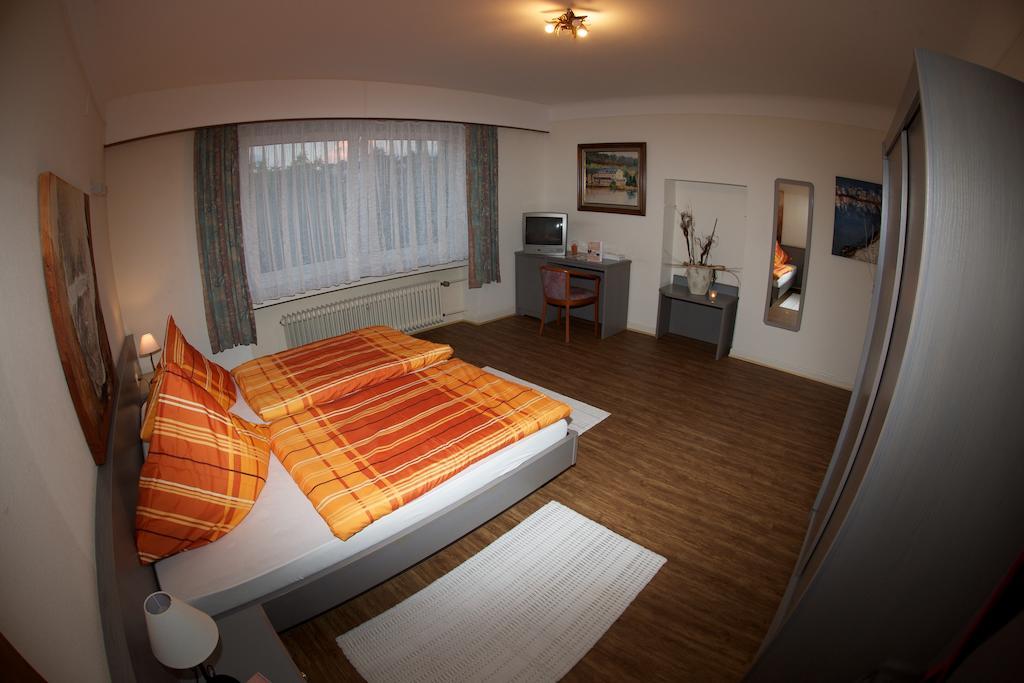 Auberge Du Chateau Stadtbredimus Номер фото
