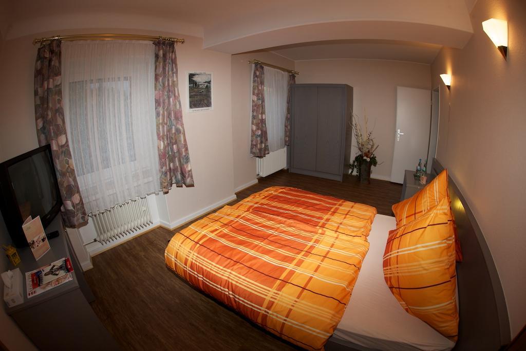 Auberge Du Chateau Stadtbredimus Номер фото